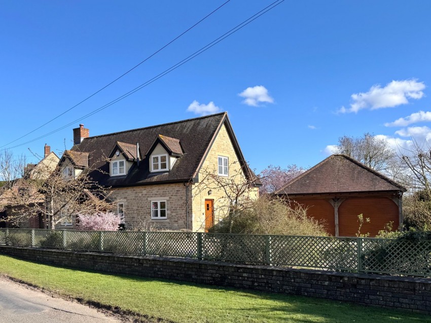 Images for Hobbs Hill, Fernham, Oxfordshire EAID:3552051449 BID:461801
