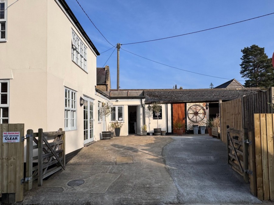 Images for High Street, Shrivenham, Oxfordshire EAID:3552051449 BID:461801